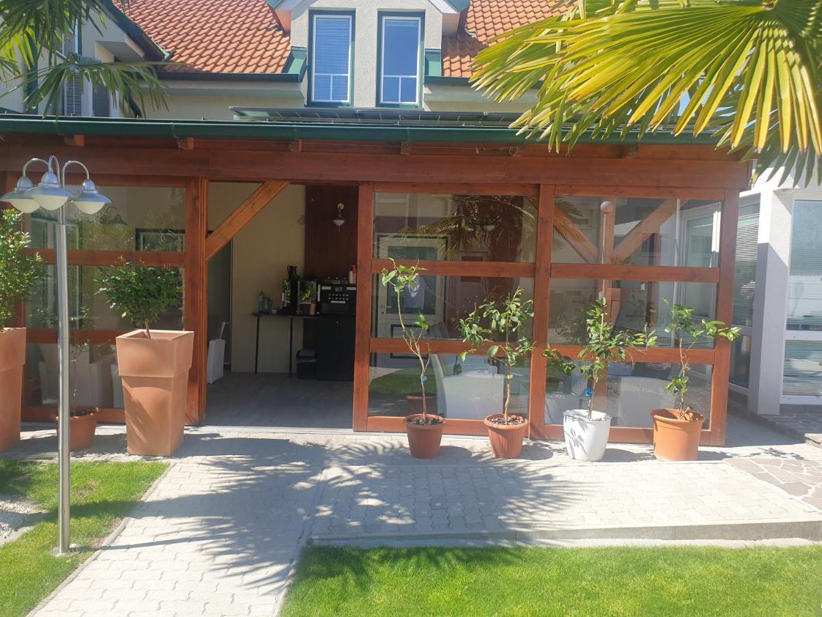 Ferienhaus Apetlon Bagian luar foto