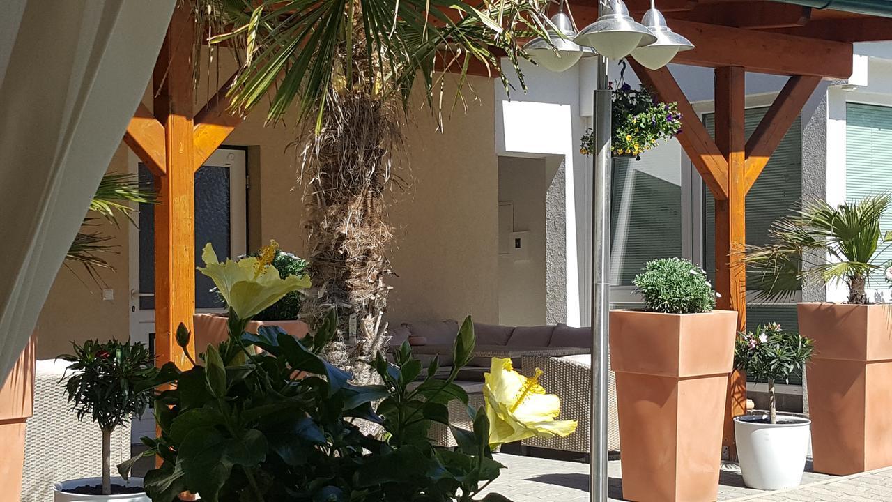 Ferienhaus Apetlon Bagian luar foto